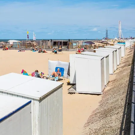 With 3 Bedrooms And Sea View Apartmán