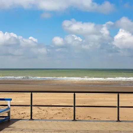 Apartmán With 3 Bedrooms And Sea View *