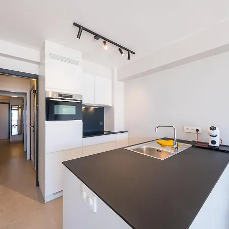 Apartmán With 3 Bedrooms And Sea View